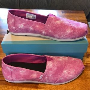Toms | NWT NIB | Alpargata Repreve Distressed Washed Canvas Dark Fuchsia